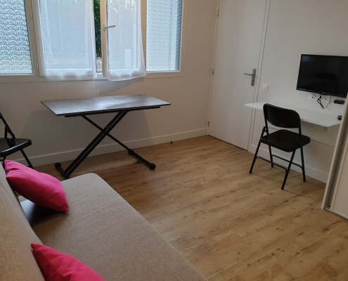 TELE TABLETTE FENETRE